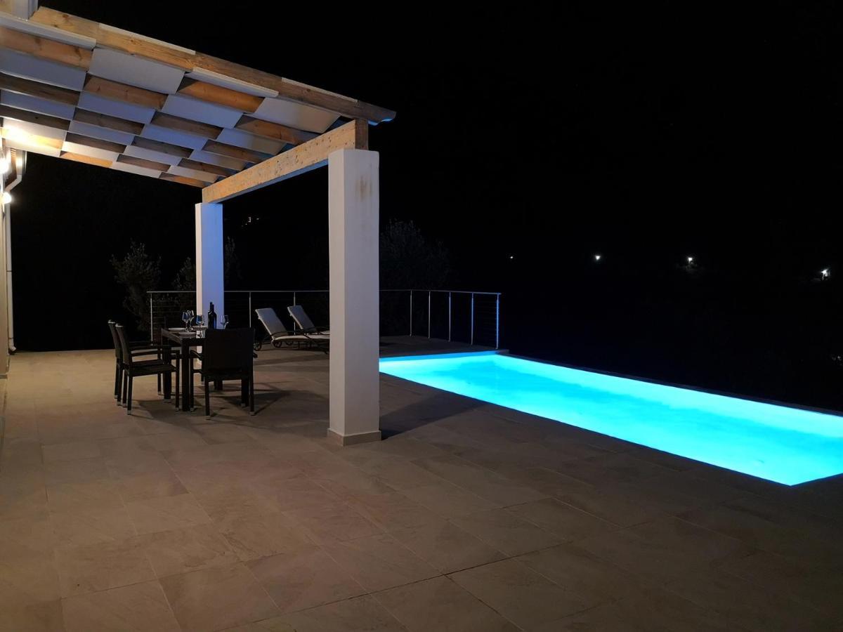 Villa Sunset Sea View 6 *